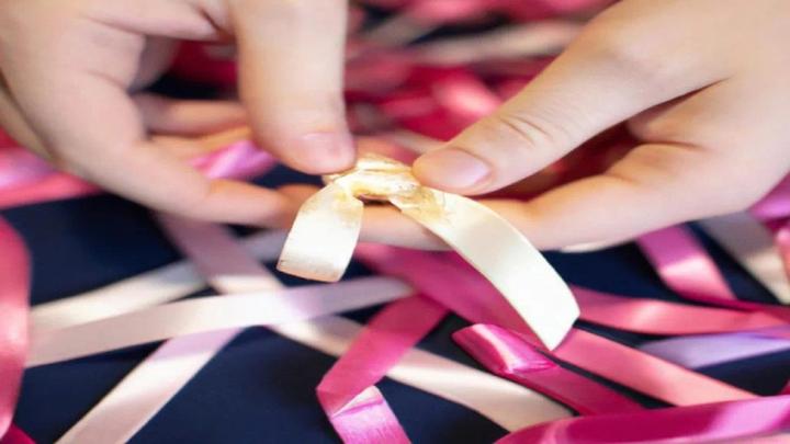 Krawat ze wstążki – stwórz stylowy dodatek krok po kroku