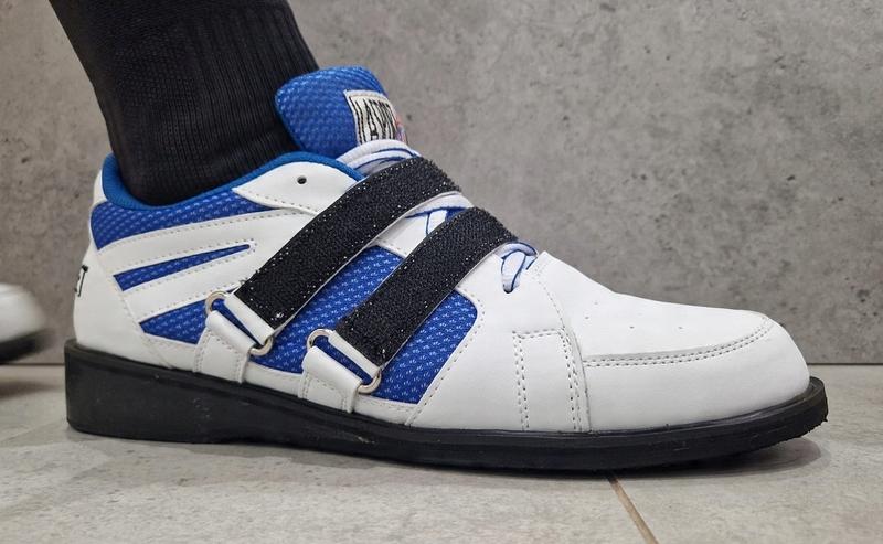 Jak wybrać odpowiednie obuwie na siłownię dla mężczyzn – praktyczny przewodnik po idealnych butach