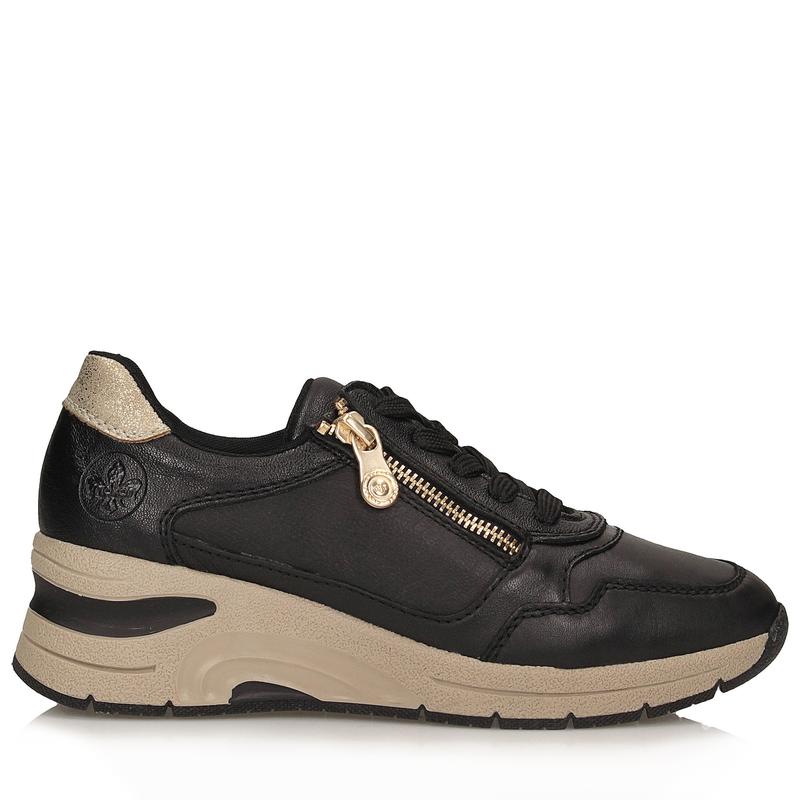 Dopasowanie butów Rieker