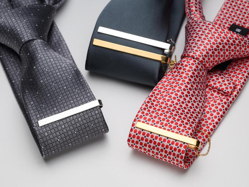 Jak nosić spinkę do krawata