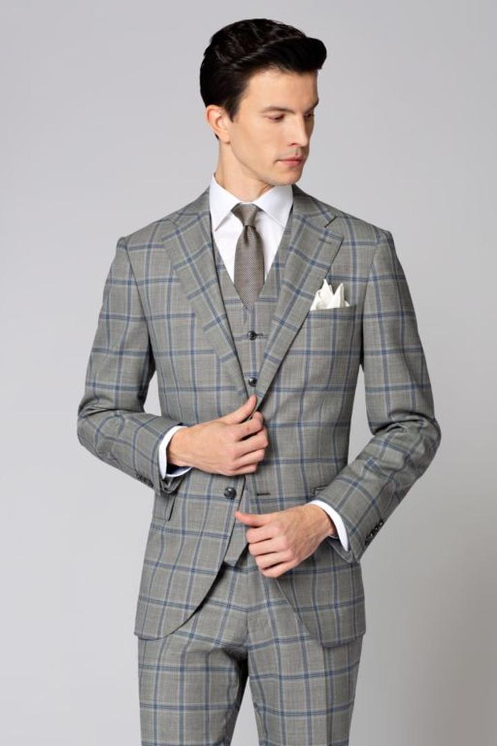 Materiał i forma garnituru