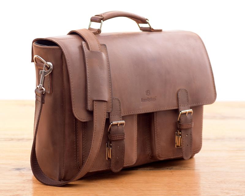 Dobór męskiej torby do ubioru