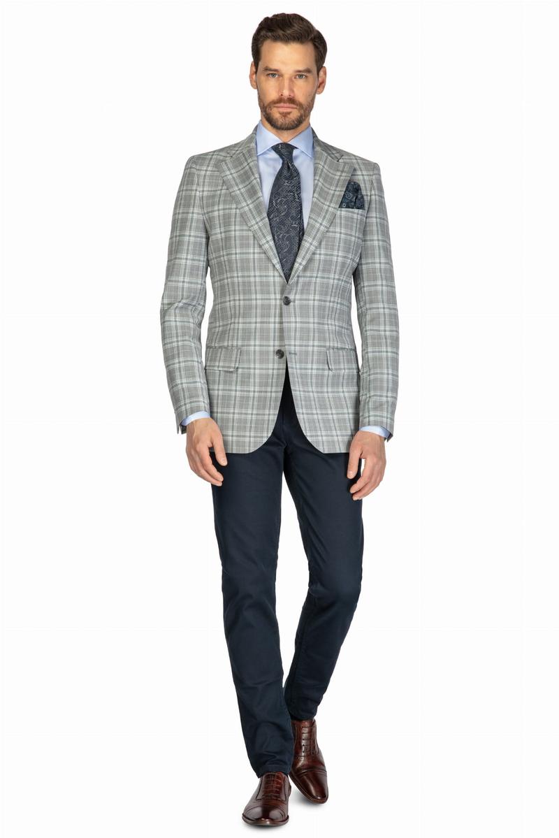 Stylizacje z marynarką w kratę