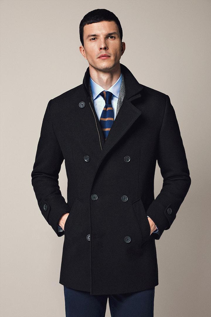 Praktyczny i wygodny płaszcz