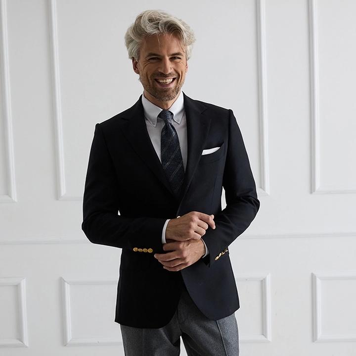 Jak stylowo nosić marynarkę klubową w czystej postaci? Oto 3 sprawdzone sposoby!