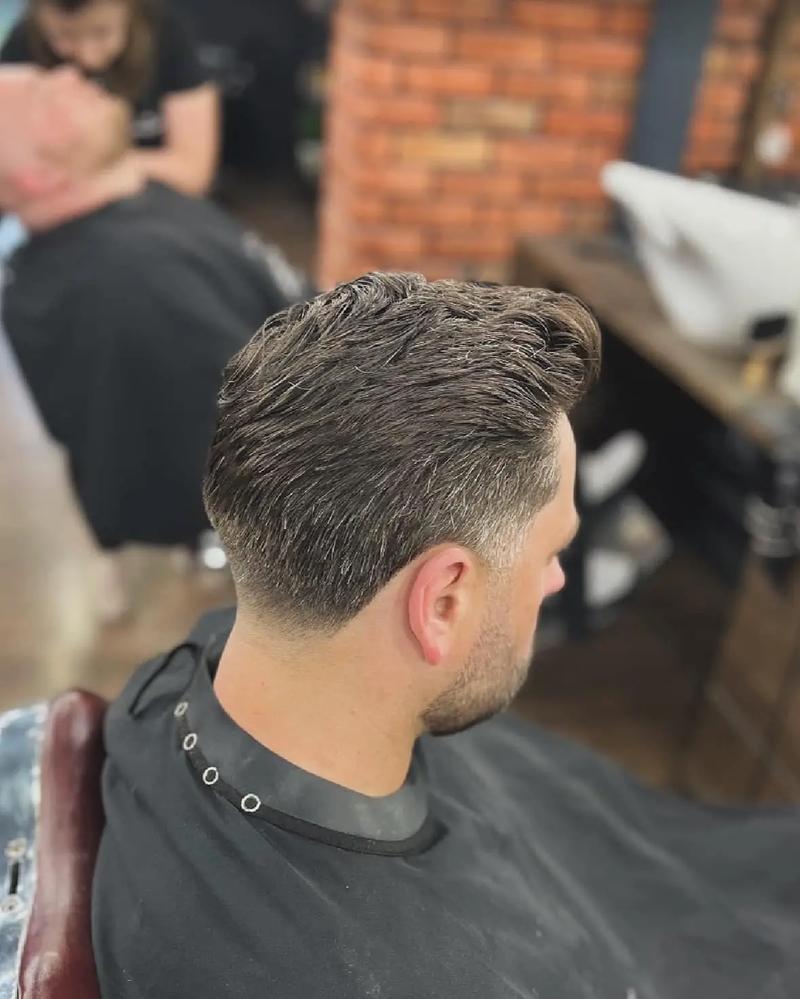 Kolory i tekstury włosów latem