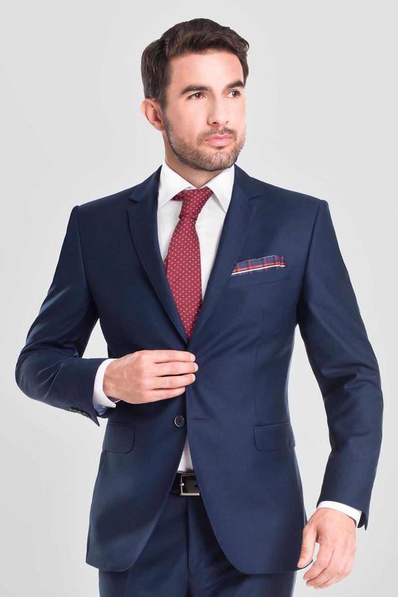 Wybór garnituru do pracy